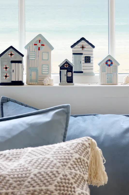 Strandhus til dekorasjon H20 himmel blå og hvit